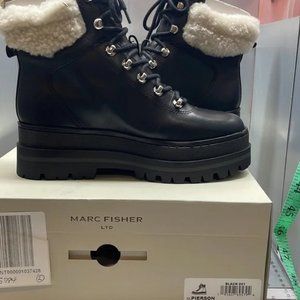 BNIB MARC FISHER LTD PIERSON LUG /Hiking SOLE Platform BOOTIE size 5.5